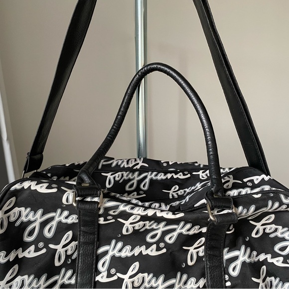 Small duffel bag - Picture 4 of 16